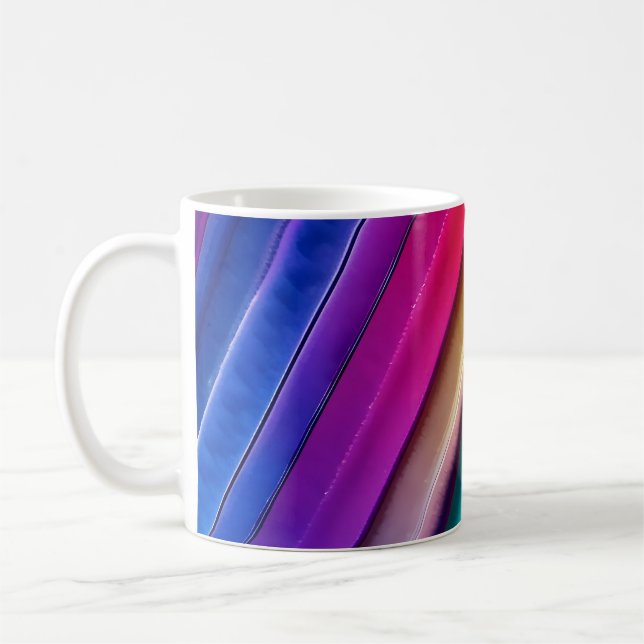 Une tasse aux couleurs vives et vives (Gauche)