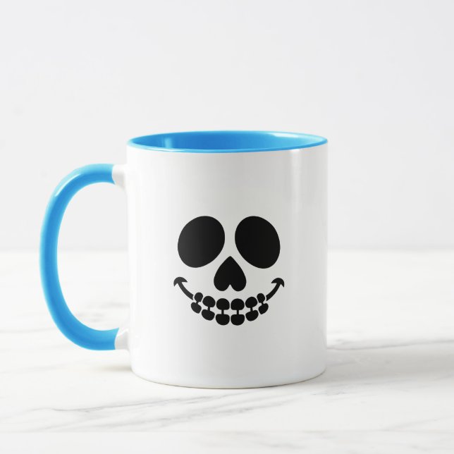 Une tasse avec un sourire. (Gauche)