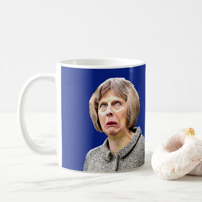 UNE TASSE DE BREXIT. L'amusement Theresa peut (Avec donut)