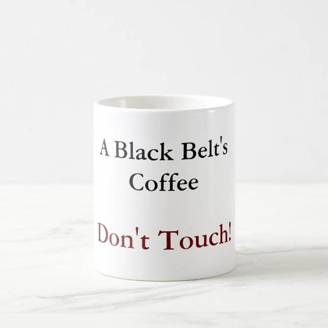 Une tasse de café de ceinture noire (Centre)