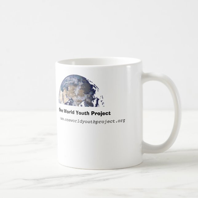 Une tasse de projet de la jeunesse du monde (Droite)