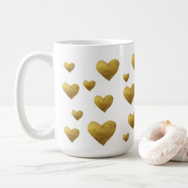 Une tasse élégante de coeur d'or (Avec donut)
