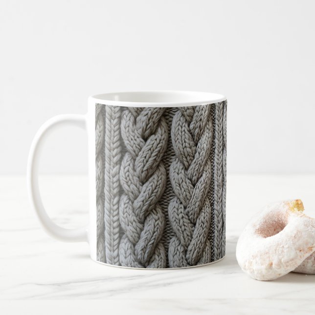 Une tasse en tissu tricoté (Avec donut)