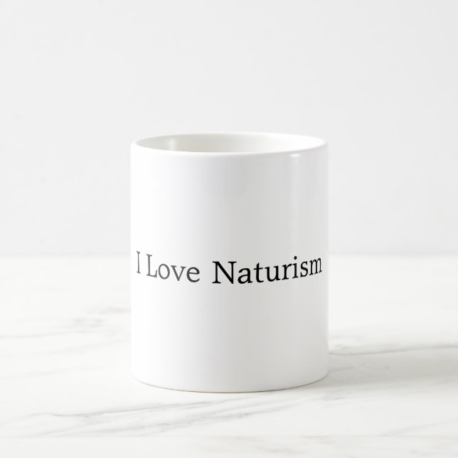 Une tasse et une tasse naturistes (Centre)