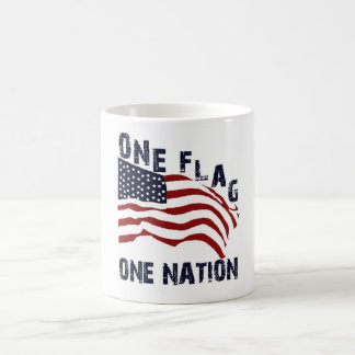 UNE VÉRITABLE TASSE DE PATRIOTE