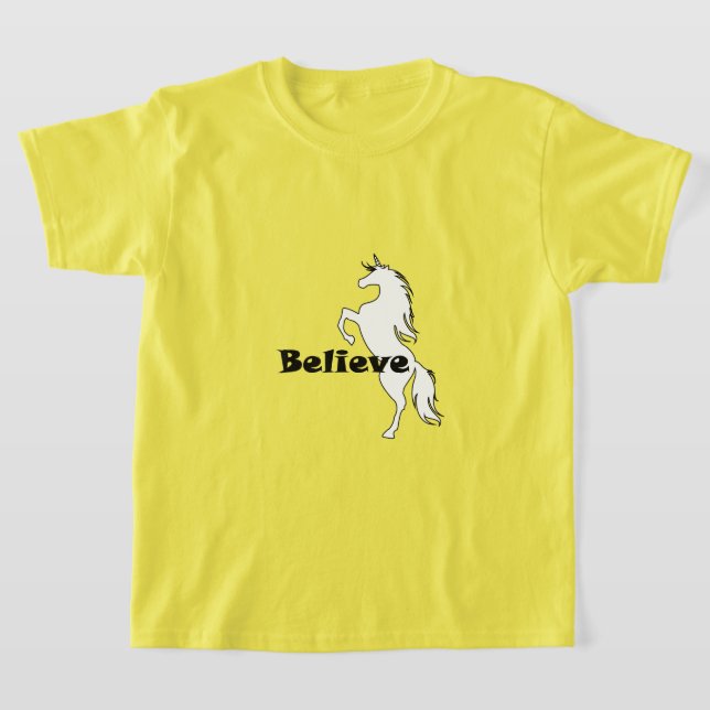 Unicorn Believe Design - T-shirt de base pour fill (Poser)