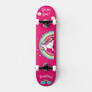 Unicorne sur skateboard avec légendes personnalisé