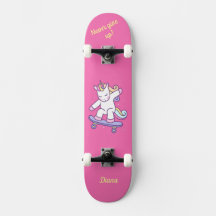 Unicorne sur skateboard pour enfants