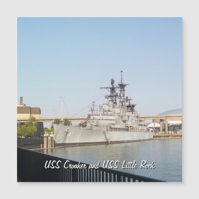 USS Croaker et USS Little Rock (Devant)