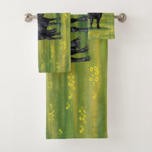 Vache d'Angus noir et veau mou en pâturage d'été