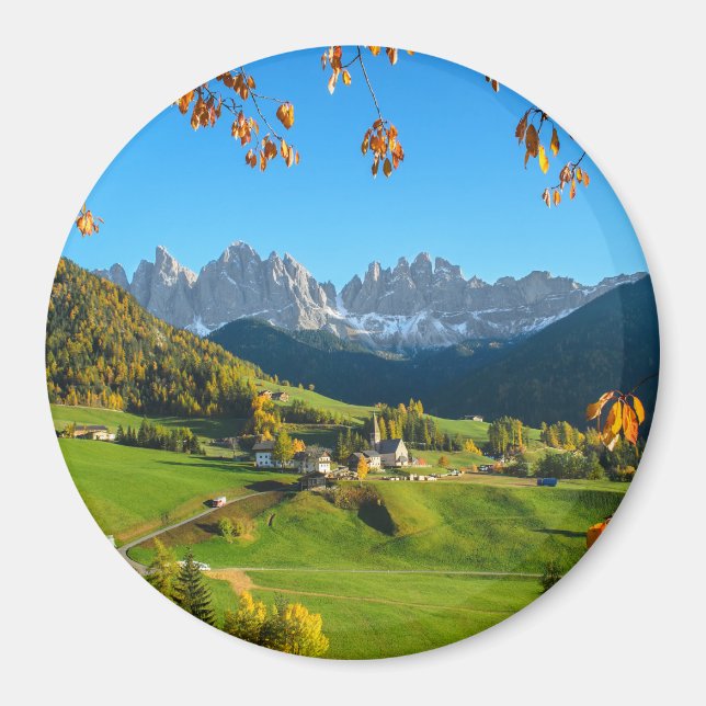 Val di Funes avec des feuilles d'automne aimant ro (Devant)