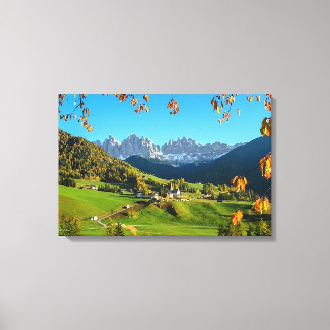 Val di Funes vallée avec toile de feuilles d'autom (Recto)