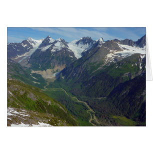 Vallée sculptée par les glaciers de l'Alaska