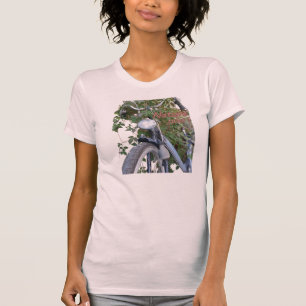 Vélo couvert de fleurs Clematis App. T-shirt