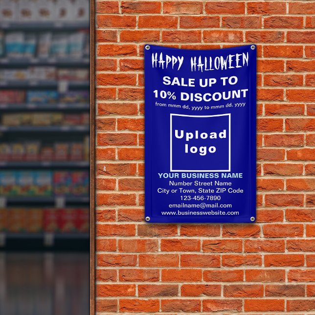 Vente d'Halloween d'affaires sur bannière bleue (Attract more customers this holiday. Business Halloween sale on blue banner.)