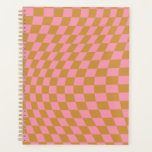 Vérifier Pink Mustard À damiers Motif Checkerboard<br><div class="desc">à damiers Motif - tableau de bord rose et moutarde tordu / ondulé / déformé.</div>