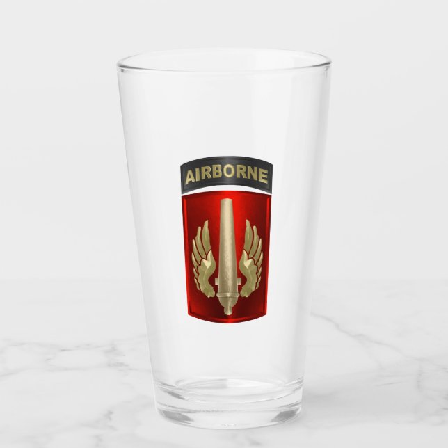 Verre 18e brigade d'artillerie de campagne (en vol) (Devant)