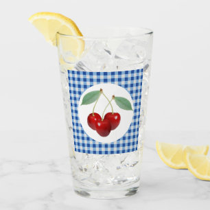 Verre à boire pour les cerises rétro