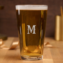 Bière au monogramme élégant et gravé de style rust