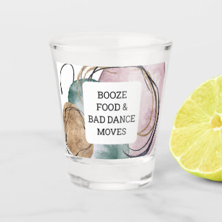 Verre A Shot Boze nourriture et mauvais mouvements de danse