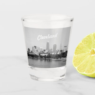 Verre A Shot BW de Cleveland Lake View