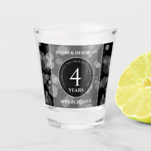 Verre A Shot Célébration élégante du 4ème anniversaire de maria