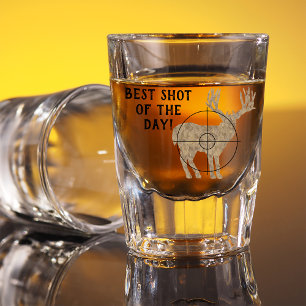 Verre A Shot Cerfs communs chassant le meilleur tir du jour
