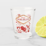 Verre A Shot Chanceux en amour, enterrement de vie de jeune fil<br><div class="desc">Ce design présente un thème de Vegas avec le titre "Lucky in Love" (Chanceux en amour) mettant en avant un design glamour inspiré des casinos avec des dés, du champagne et des éléments emblématiques du panneau de Las Vegas, parfait pour une soirée d'enterrement de vie de jeune fille à Vegas,...</div>