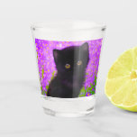 Verre A Shot Chat Gustav Klimt<br><div class="desc">Verre de tir avec un chat Gustav Klimt ! Ce chaton moelleux se trouve dans un champ vert de fleurs violettes. Un cadeau parfait pour les amateurs d'art amoureux des chats et autrichiens !</div>
