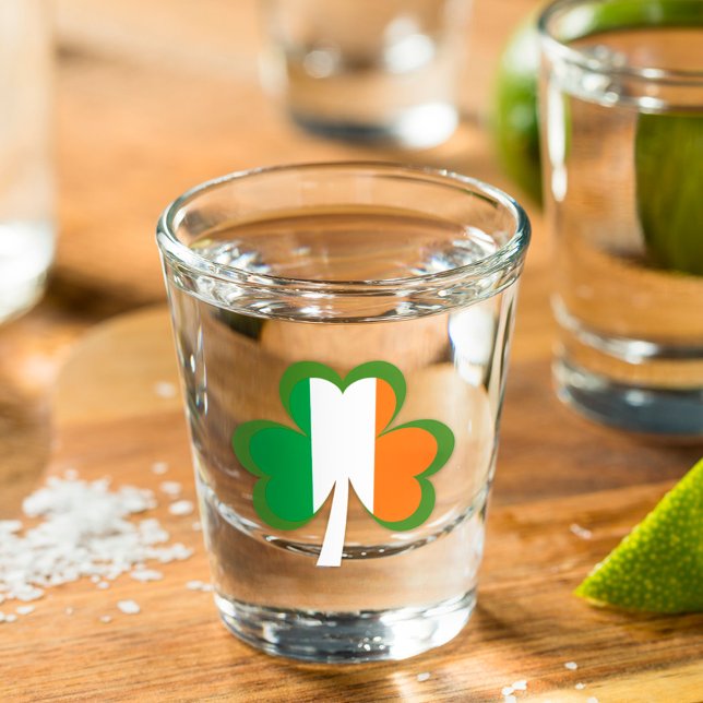 Verre A Shot Drapeau shamrock d'Irlande (Créateur téléchargé)