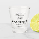Verre A Shot Élégant cadeau minimaliste Groomsman<br><div class="desc">Élégant minimaliste Groomsman Cadeau verre de tir</div>