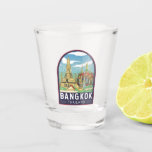 Verre A Shot Emblème Bangkok Thaïlande Travel Retro<br><div class="desc">Bangkok design de voyage rétro dans un style emblème. Bangkok,  la capitale de la Thaïlande,  est une grande ville connue pour ses sanctuaires ornés et sa vie de rue animée.</div>