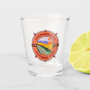 Verre A Shot Emblème de compass rétro du parc national de Shena