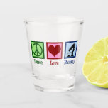 Verre A Shot Enseignant en biologie de l'amour pour la paix<br><div class="desc">De mignons cadeaux d'enseignant en biologie pour un professeur de bio. Peace Love Biology présente un signe de paix,  un coeur et un microscope pour la classe scientifique.</div>