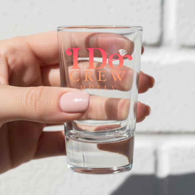 Verre A Shot Équipe Moderne de Mariage avec Dégradé de Coucher  (Get the crew together in style with this trendy "I Do Crew" design!)