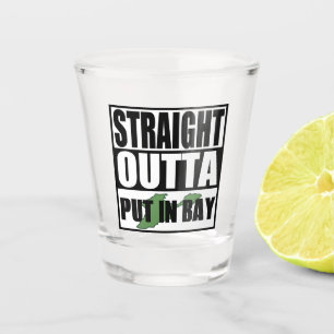 Verre A Shot Extérieur droit mis dans la baie