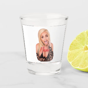 Verre A Shot Flirty blonde Thunder_Cove