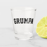 Verre A Shot Grumpa Funny Novelty Grumpy Grandpa Graphic Black<br><div class="desc">Grumpa Novelté drôle pour Grumpy Grandpa Vitre de tir graphique en noir et blanc</div>