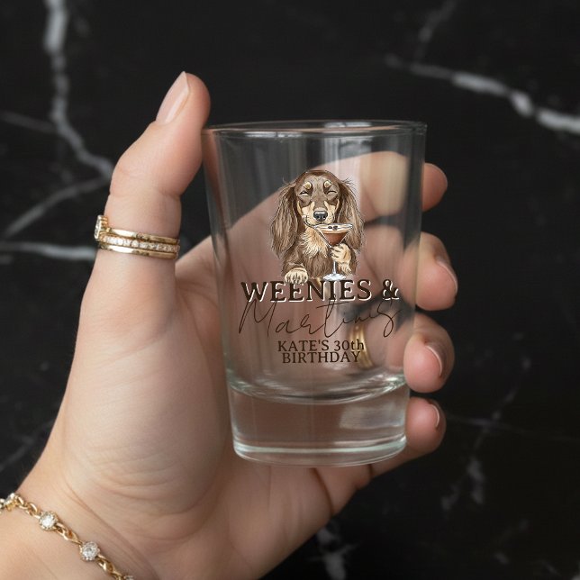 Verre A Shot Hand Drawn Weenies and Martinis Dachshund (Hand Drawn Weenies and Martinis Dachshund Shot Glass
)