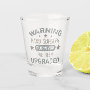 Verre A Shot Humour de chirurgie à la main amélioré