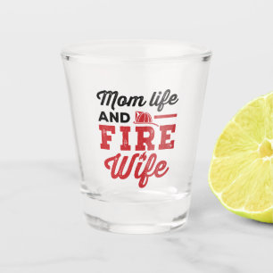 Verre A Shot Maman, vie et femme au feu
