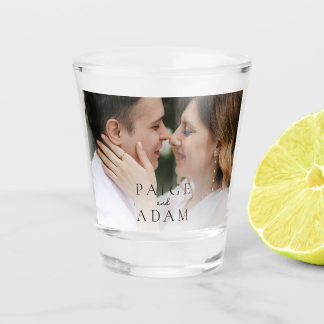 Verre A Shot Mariage Photo Éditorial Moderne (Devant)