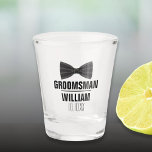 Verre A Shot Mariage professionnel personnalisé<br><div class="desc">Personnalisez le nom de votre meilleur homme,  groomsmen ou tout autre invité de mariage. Conçu par Thisisnotme©</div>