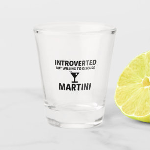 VERRE A SHOT MARTINI A PRÉSENTÉ MAIS EST PRÊT À DISCUTER