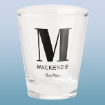 Verre A Shot Meilleur nom de monogramme<br><div class="desc">La typographie moderne minimaliste monogramme design qui peut être modifié pour personnaliser. Parfait pour remercier votre Best Man ou Groomsman pour toute leur aide et leur soutien pour rendre votre mariage extraordinaire.</div>