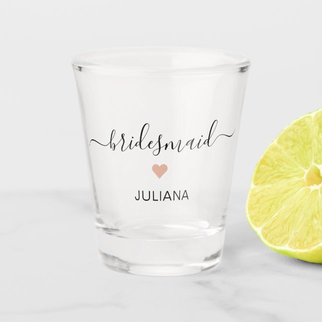 Verre A Shot Moderne Chic Script Bridesmaid Nom du coeur (Devant)