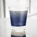 Verre A Shot Monogramme à Parties scintillant étincelante en ar<br><div class="desc">Parties scintillant à étincelles bleu marine et argent Script Monogramme Nom du monogramme Verre de tir. Cela rend la remise de diplômes parfaite, doux 16 ans, mariage, fête de bachelorette, douche nuptiale, anniversaire, baby shower ou cadeau de fête de bachelorette pour quelqu'un qui aime le luxe glam et les styles...</div>