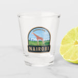 Verre A Shot Nairobi National Park Giraffe Travel Art Vintage<br><div class="desc">Conception d'oeuvres vectorielles de Nairobi. Il est clôturé sur trois côtés,  tandis que la frontière sud ouverte permet aux animaux migrateurs de se déplacer entre le parc.</div>