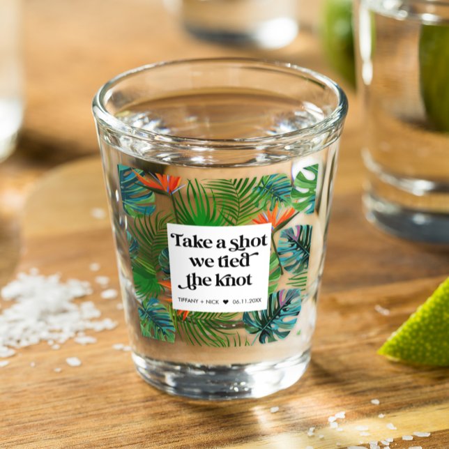 Verre A Shot Nous avons lié le Knot Tropical Beach Wedding Favo (Tropical Beach Wedding Favor Shot Glass)
