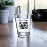 Verre A Shot Proposition du mariage Groomswoman Shot Glass<br><div class="desc">C'est une façon plus agréable que de demander à votre Groomswoman d'être dans votre mariage,  plutôt que de lui donner un verre photo personnalisé. Ajoutez simplement son nom et votre date de mariage</div>